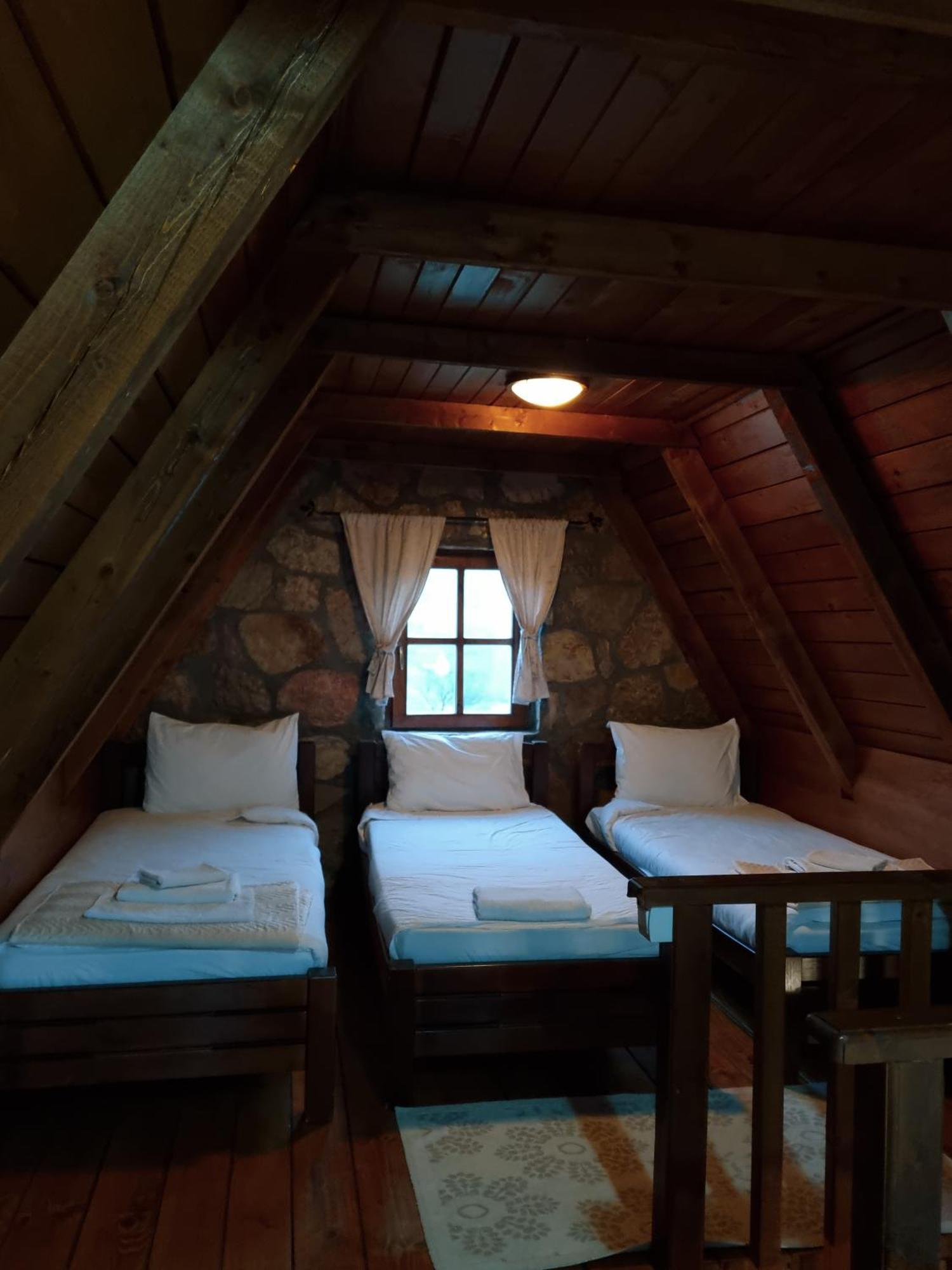 Etno Selo Izlazak Vila Rudinice Quarto foto